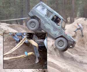 Bergegurt: Sicherung am Gefälle, Anschlagpunkt: Stoßstange beim Jeep CJ 7